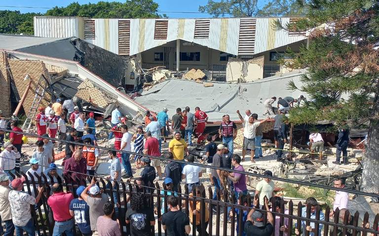 Se desploma la iglesia de la Santa Cruz en Ciudad Madero